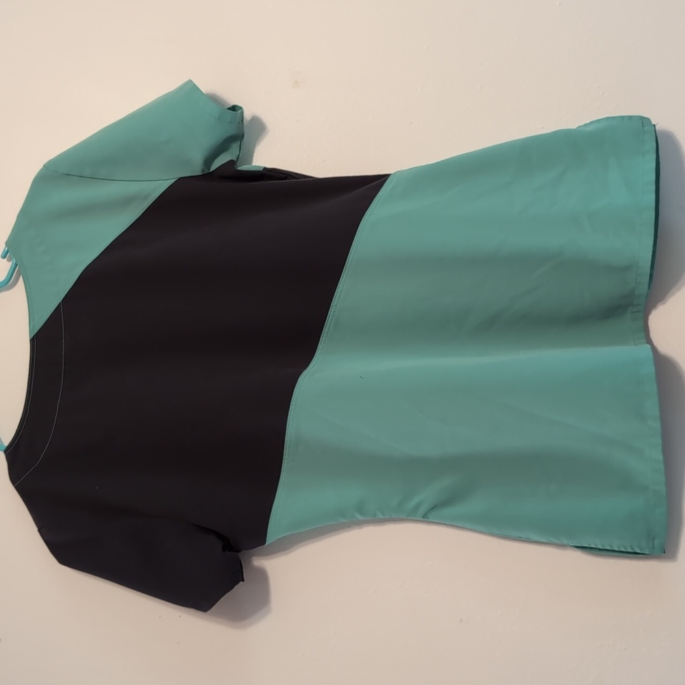 Grey's anatomy teal scrub top size small - Picture 2 of 3